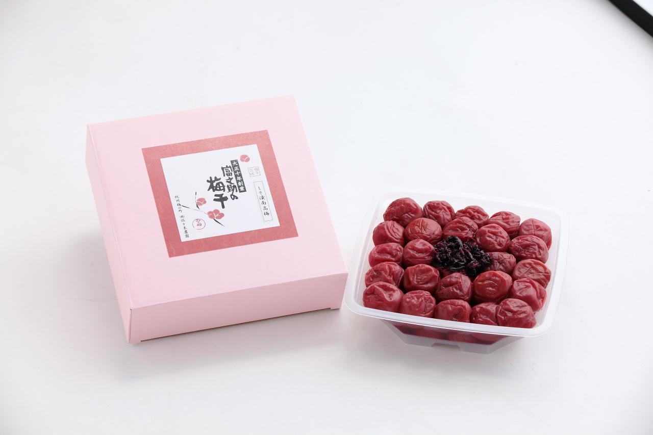 富之助のしそ漬け南高梅800ｇ（化粧箱入り）1